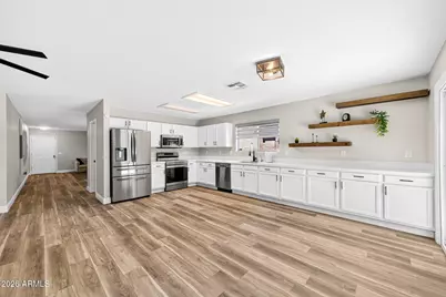26235 N 41st Way, Phoenix, AZ 85050 - Photo 14