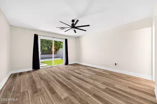 26235 N 41st Way, Phoenix, AZ 85050 - Photo 18