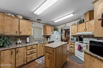 680 W Smoketree Street, Wickenburg, AZ 85390 - Photo 12