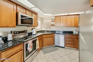 10008 E Michigan Ave, Sun Lakes, AZ 85248 - Photo 18