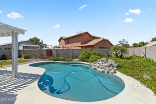 8764 W Columbine Dr, Peoria, AZ 85381 - Photo 30