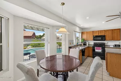 8764 W Columbine Drive, Peoria, AZ 85381 - Photo 12