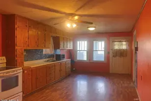 1137 W Rice St, Miami, AZ 85539 - Photo 2