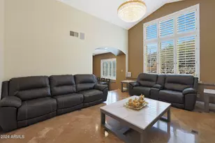 1044 W Indian Hills Pl, Phoenix, AZ 85023 - Photo 20