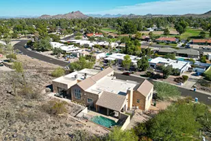 1044 W Indian Hills Pl, Phoenix, AZ 85023 - Photo 2
