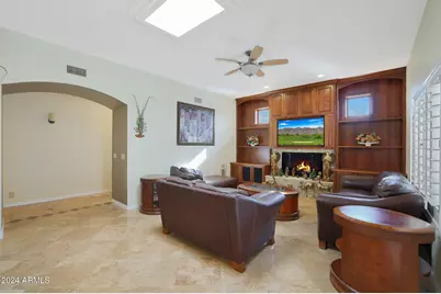 1044 W Indian Hills Place, Phoenix, AZ 85023 - Photo 28