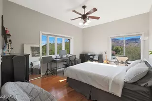1044 W Indian Hills Pl, Phoenix, AZ 85023 - Photo 46
