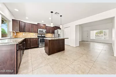 1041 W Kilarea Avenue, Mesa, AZ 85210 - Photo 8