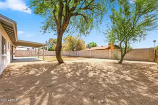 1041 W Kilarea Ave, Mesa, AZ 85210 - Photo 34