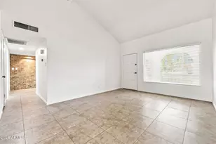1041 W Kilarea Ave, Mesa, AZ 85210 - Photo 4