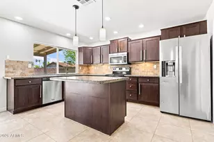1041 W Kilarea Ave, Mesa, AZ 85210 - Photo 2