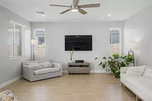 14217 W W Wind Dr, Surprise, AZ 85387 - Photo 6