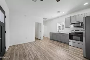 6340 W Avalon Dr, Phoenix, AZ 85033 - Photo 6