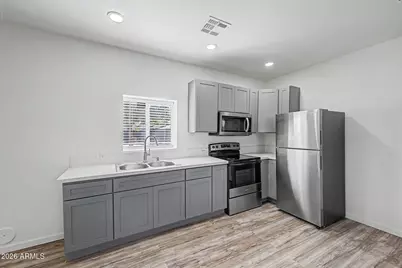 6340 W Avalon Drive, Phoenix, AZ 85033 - Photo 32