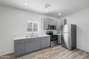 6340 W Avalon Dr, Phoenix, AZ 85033 - Photo 32