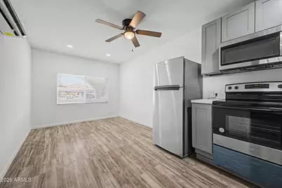 6340 W Avalon Drive, Phoenix, AZ 85033 - Photo 4