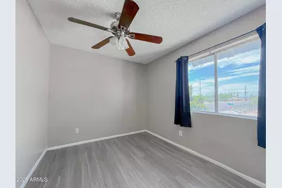5172 W Olive Avenue, Glendale, AZ 85302 - Photo 10