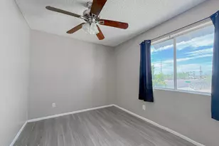 5172 W Olive Ave, Glendale, AZ 85302 - Photo 10