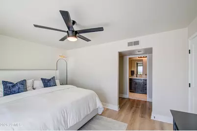1214 E Desert Cove Avenue, Phoenix, AZ 85020 - Photo 30