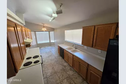 12469 W Granada Road, Avondale, AZ 85392 - Photo 6