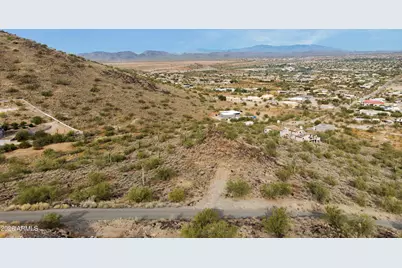 3217 W Blue Eagle Lane #-, Phoenix, AZ 85086 - Photo 6