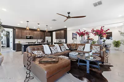 4564 W Gilbert Lane, San Tan Valley, AZ 85144 - Photo 2