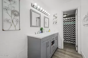 7625 E Camelback Rd, Scottsdale, AZ 85251 - Photo 22
