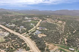 1075 N Ambassador Rd, Dewey, AZ 86327 - Photo 36