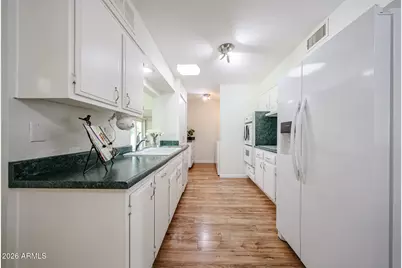 10641 W Saratoga Circle, Sun City, AZ 85351 - Photo 38