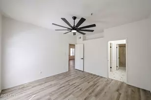 11333 N 92nd St, Scottsdale, AZ 85260 - Photo 18