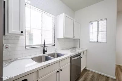 11333 N 92nd Street #1102, Scottsdale, AZ 85260 - Photo 12