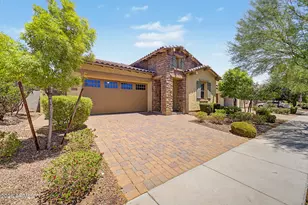 20516 W Carlton Mnr Manor, Buckeye, AZ 85396 - Photo 2