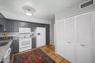 1622 E Borghese Pl, Phoenix, AZ 85016 - Photo 12