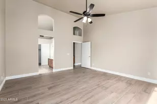 359 E Horseshoe Ave, Gilbert, AZ 85296 - Photo 18
