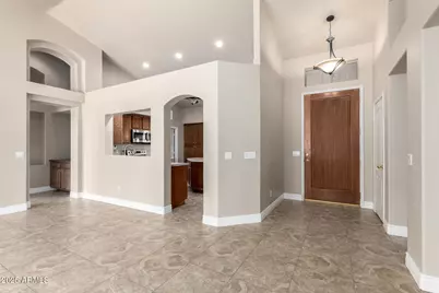 359 E Horseshoe Avenue, Gilbert, AZ 85296 - Photo 8