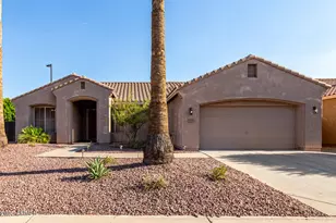 359 E Horseshoe Ave, Gilbert, AZ 85296 - Photo 2