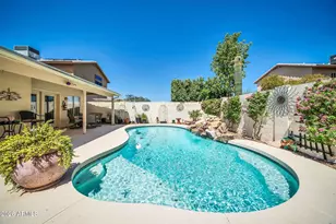 1916 E Fellars Dr, Phoenix, AZ 85022 - Photo 2