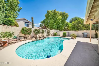 1916 E Fellars Drive, Phoenix, AZ 85022 - Photo 20