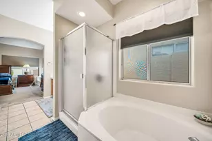1916 E Fellars Dr, Phoenix, AZ 85022 - Photo 12
