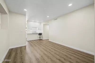 5602 W Virginia Avenue, Phoenix, AZ 85035 - Photo 10