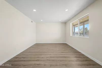 5602 W Virginia Avenue, Phoenix, AZ 85035 - Photo 8