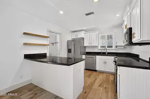 705 N Oracle Cir, Mesa, AZ 85203 - Photo 14