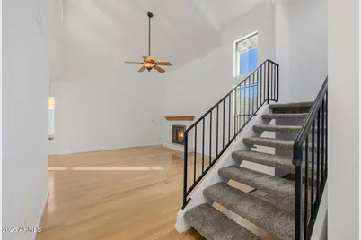 1875 E State Avenue, Phoenix, AZ 85020 - Photo 10
