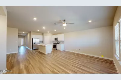 2824 W Sable Avenue, Apache Junction, AZ 85120 - Photo 10