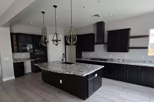 7563 W Electra Ln, Peoria, AZ 85383 - Photo 6