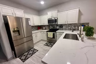 17278 W Marshall Ln, Surprise, AZ 85388 - Photo 10
