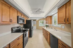 10433 W Hutton Dr, Sun City, AZ 85351 - Photo 1