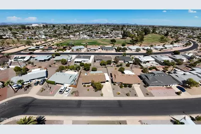 11042 W Canterbury Drive, Sun City, AZ 85351 - Photo 50