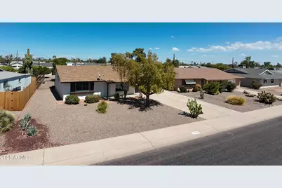 11042 W Canterbury Drive, Sun City, AZ 85351 - Photo 42
