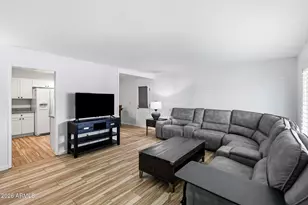 11042 W Canterbury Dr, Sun City, AZ 85351 - Photo 6
